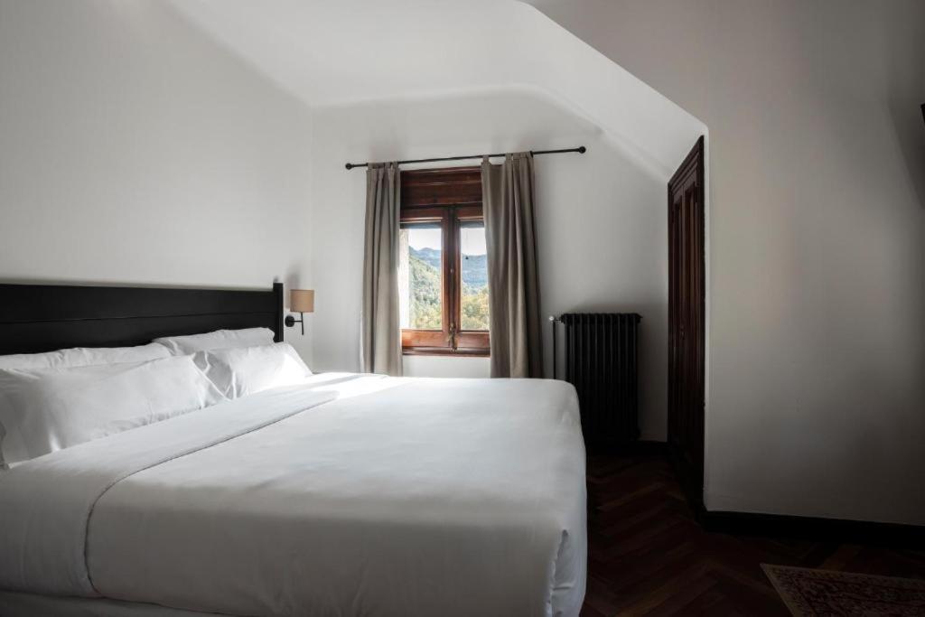 Angelats Hotel - A Signature Boutique Hotel & Restaurant Ribes De Freser Eksteriør billede